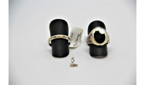 2 zilveren ringen THOMAS SABO maat 62 (winkelwaarde 293€)